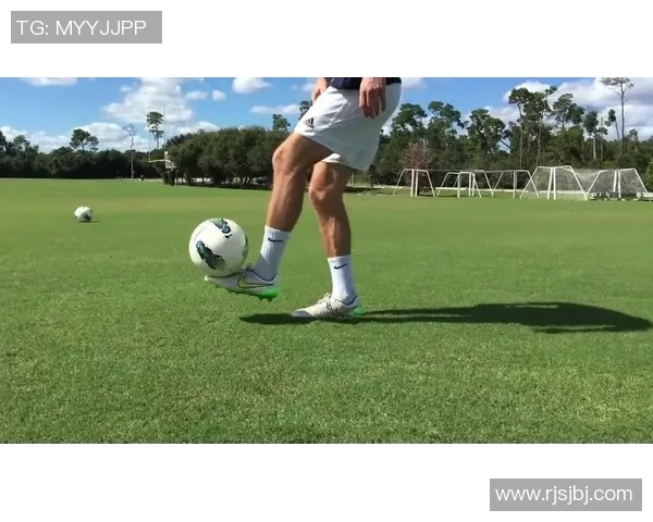 掌握足球颠球技巧的视频教程助你提升球技与自信心 掌握足球颠球技巧的视频教程助你提升球技与自信心