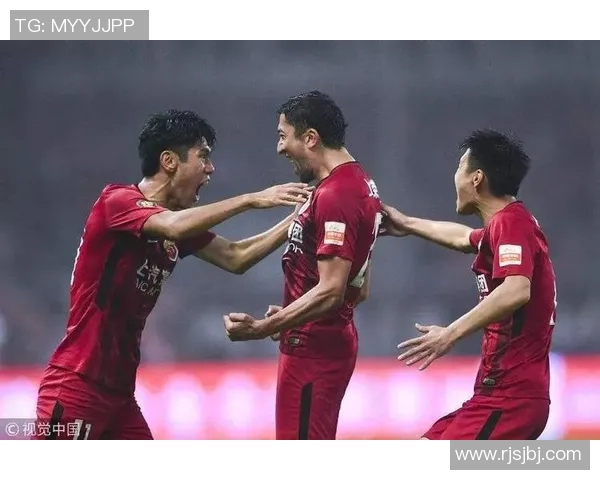 广州恒大与上港精彩对决直播全程回顾及赛后分析